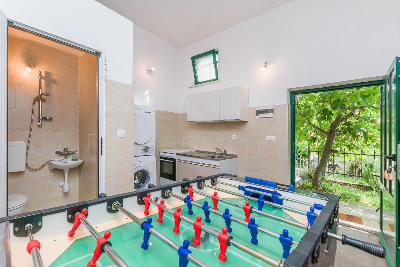 Villa Holiday Home Zvecanje Extérieur photo