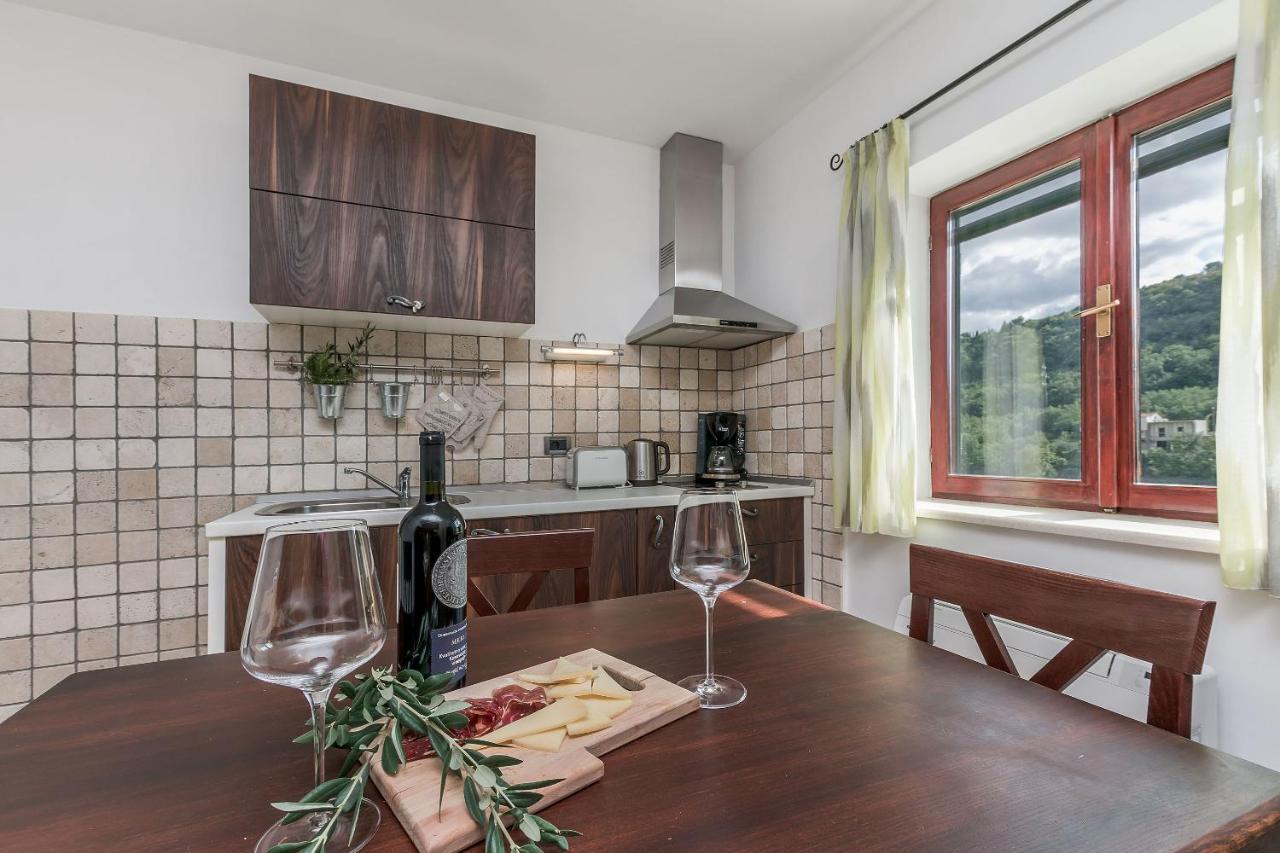 Villa Holiday Home Zvecanje Extérieur photo