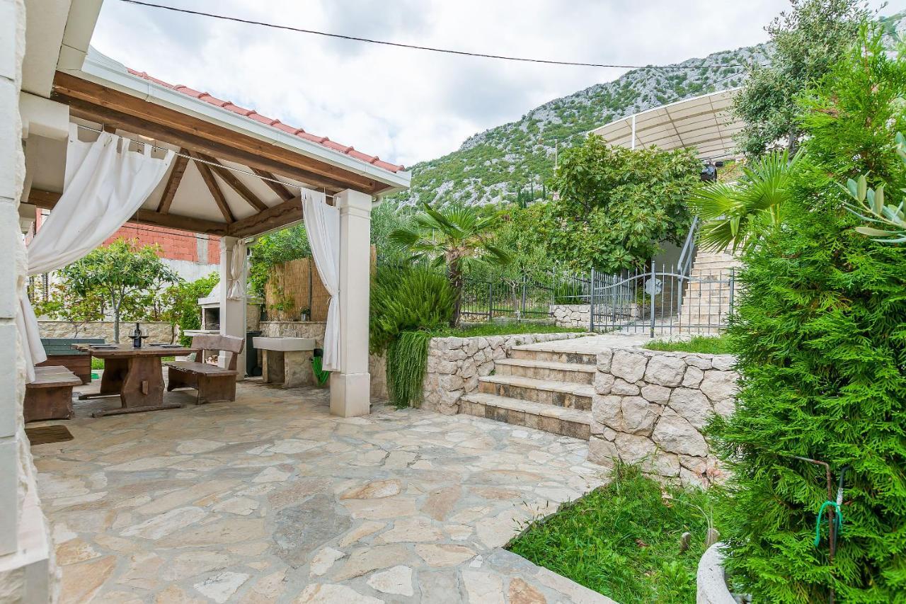 Villa Holiday Home Zvecanje Extérieur photo