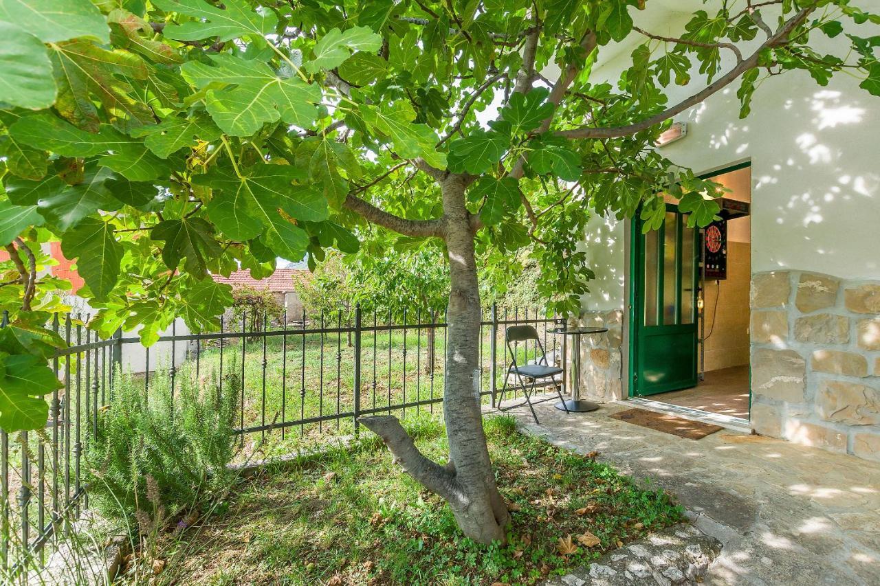 Villa Holiday Home Zvecanje Extérieur photo
